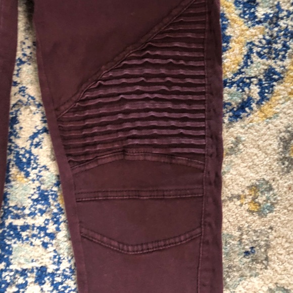 super cute maroon motto jeggings!! - Picture 3 of 5